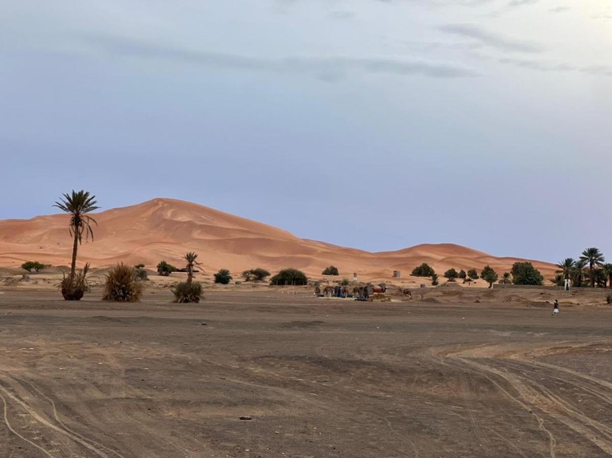 Riad Aicha & Camel Trekking Merzuga Kültér fotó